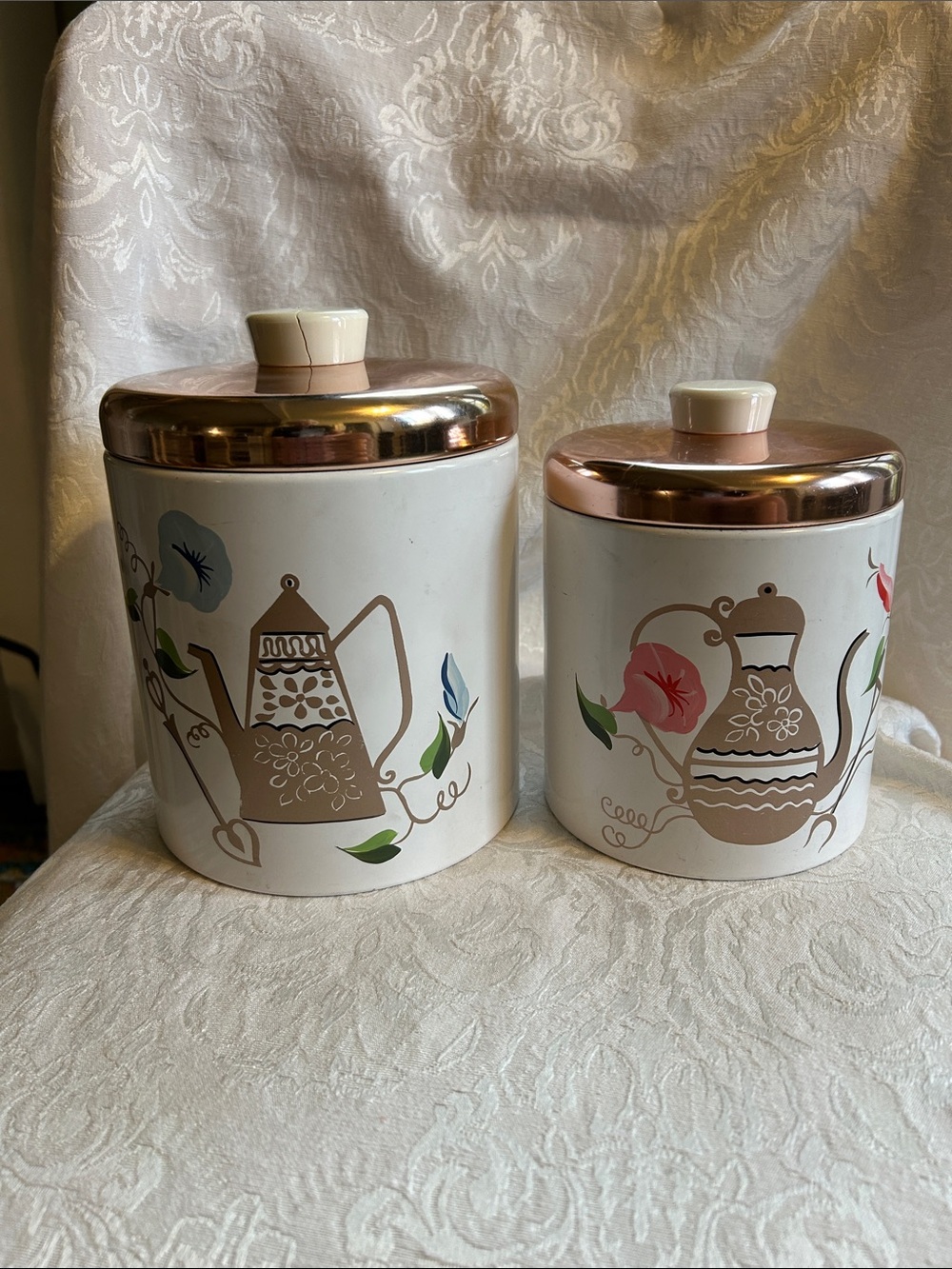 2 tin containers